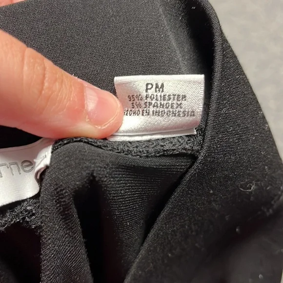 ❤️Liz Claiborne Petite Capris - Picture 4 of 4